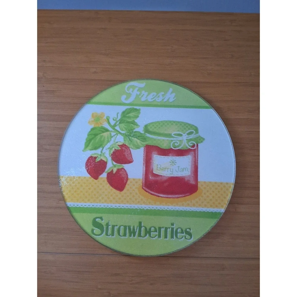 Vintage Glass Strawberry Trivet.‎ Approx. 8